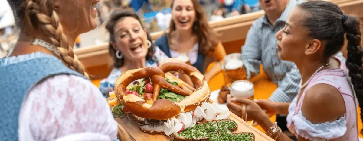 Alman Mutfağı: Sosis, Brezel, Şnitzel ve Yerel Lezzetler Rehberi