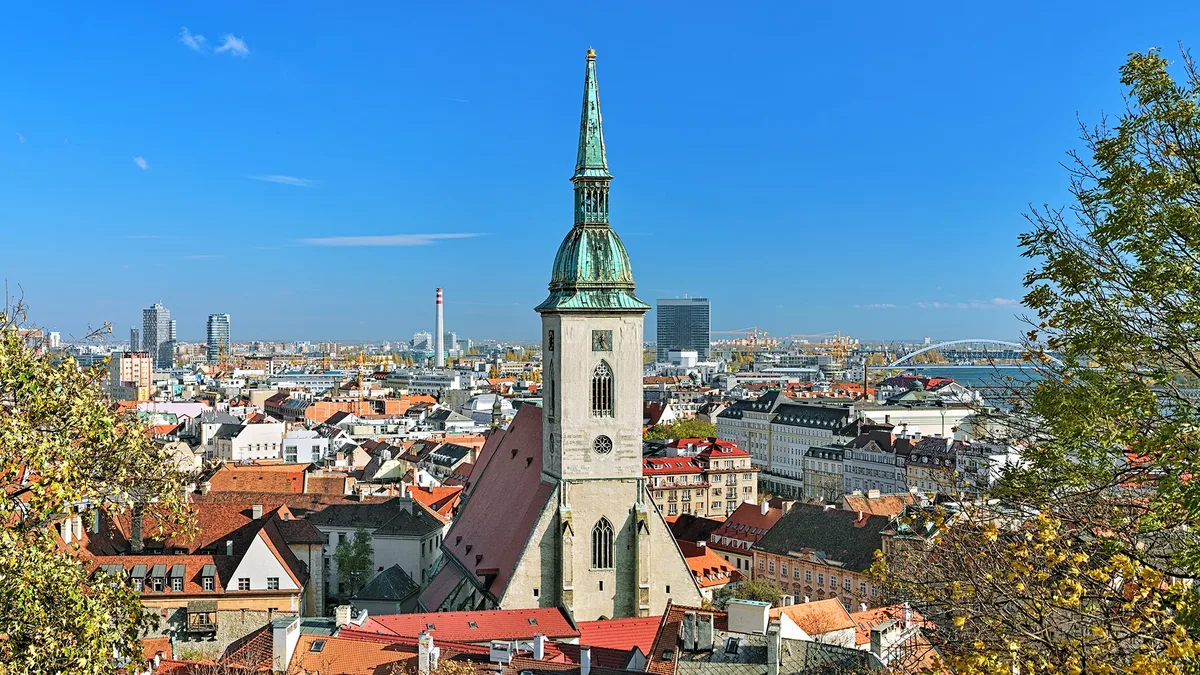 Bratislava Ucuz mu?