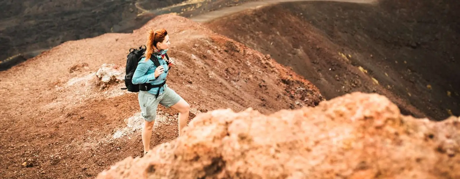 Etna Yanardağı Gezi Rehberi: Teleferik, Hiking ve Krater Deneyimi