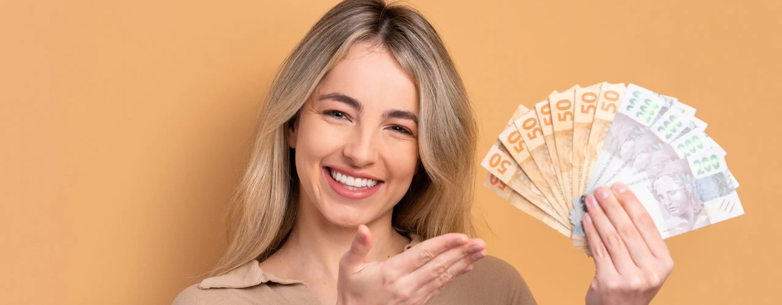 Macaristan Para Birimi, Döviz Bozdurma ve Kredi Kartı Kullanımı