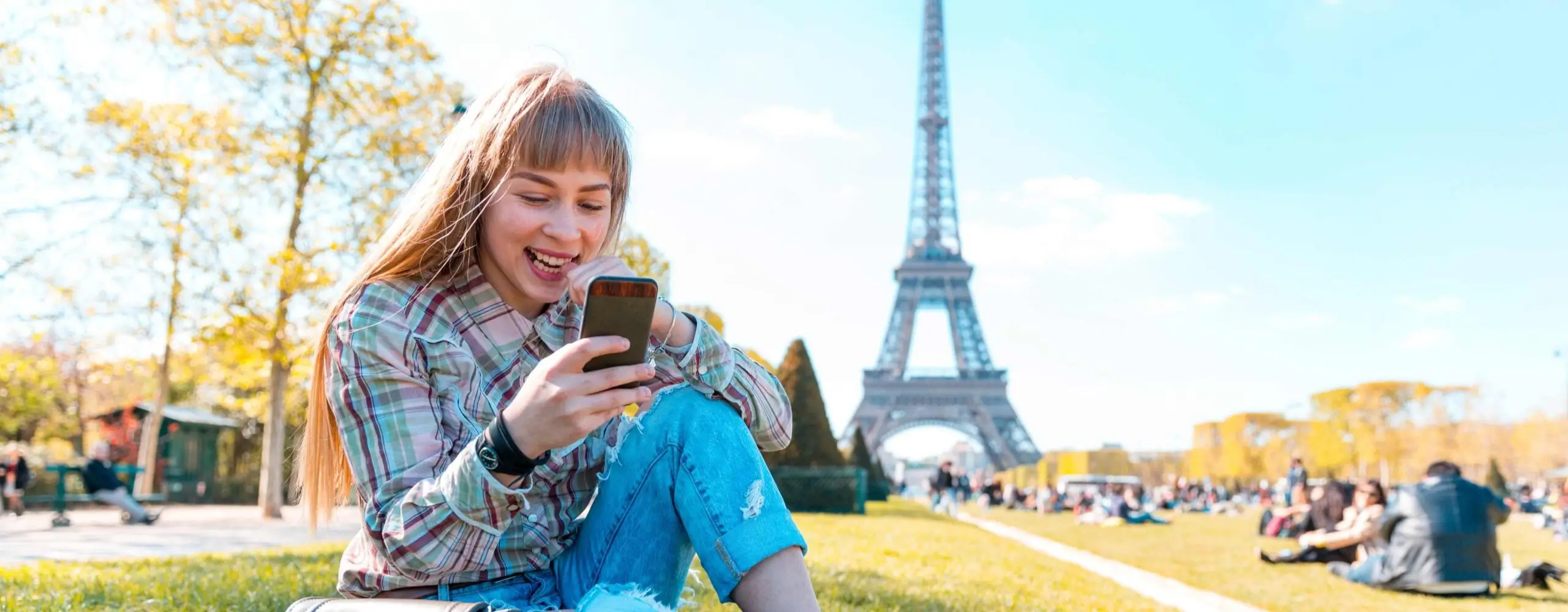 Paris’te İnternet & SIM Kart | eSIM mi, Yerel Hat mı?