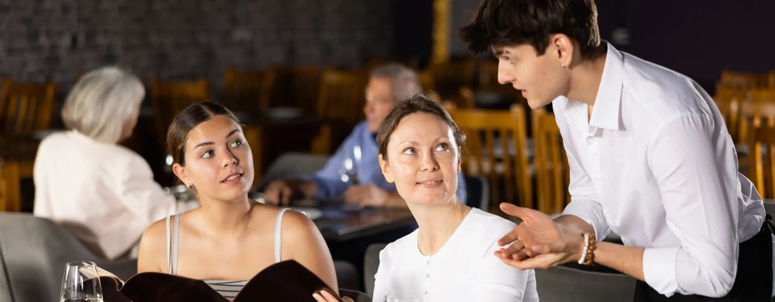 Budapeşte Bahşiş Kültürü | Bahşiş Vermek Zorunlu mu?