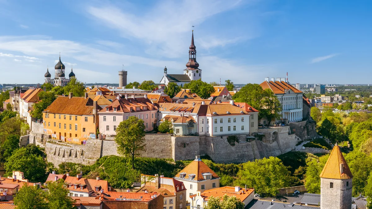 Tallinn'e Nasıl Gidilir?