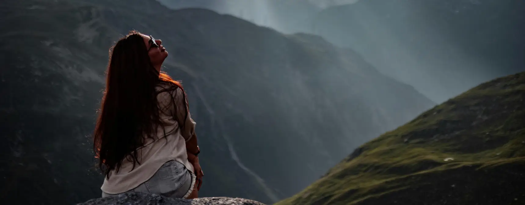 İsviçre Seyahati İçin Bavul Listesi: Dağ ve Şehir Kombinasyonu