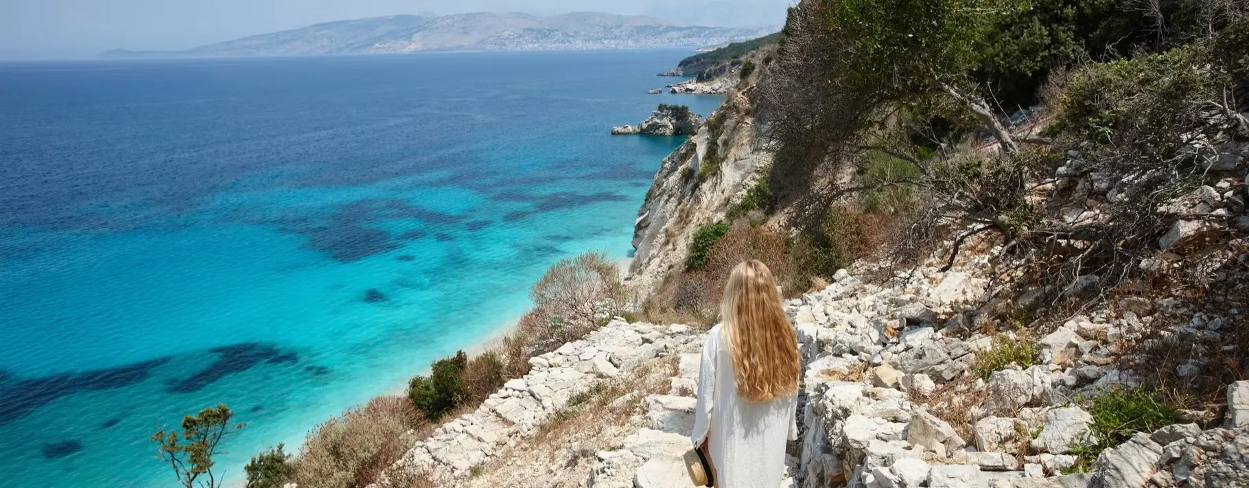 Arnavutluk Turları 2026: En Popüler Rotalar ve Fiyat Karşılaştırması