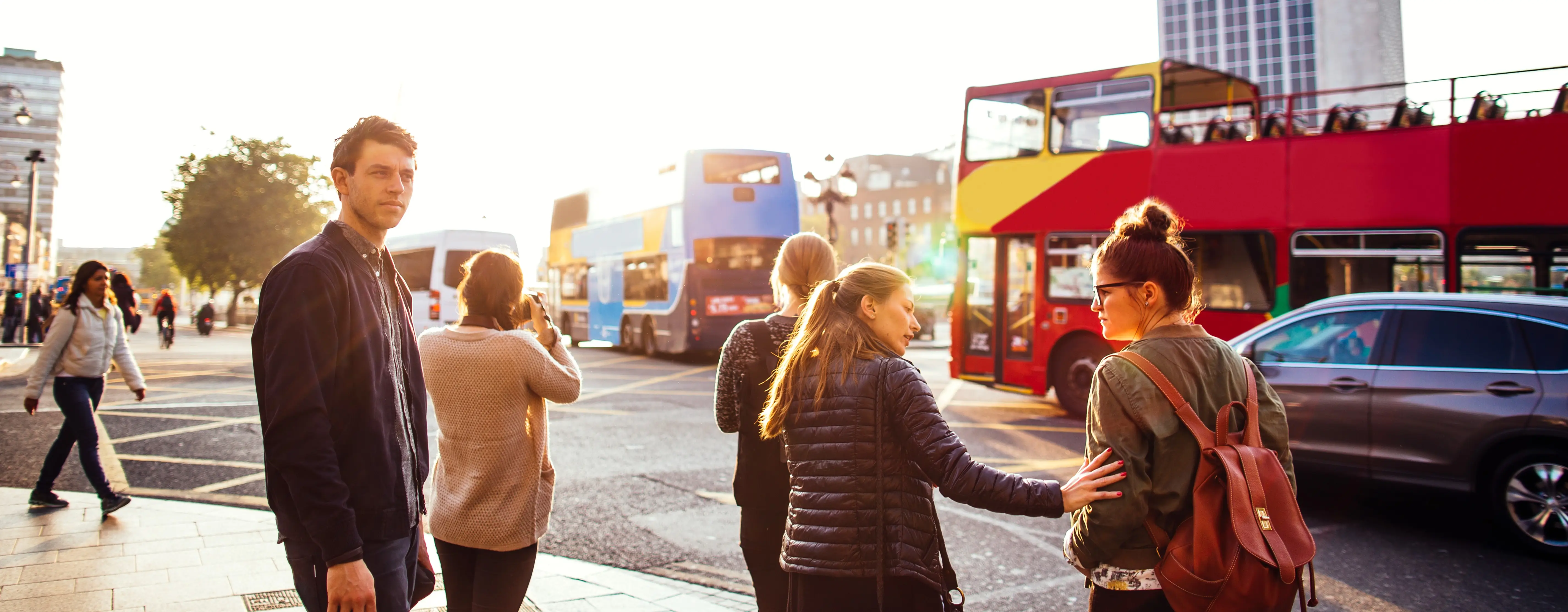 Otobüsle Almanya Turu mu, Uçaklı Tur mu Daha Avantajlı?