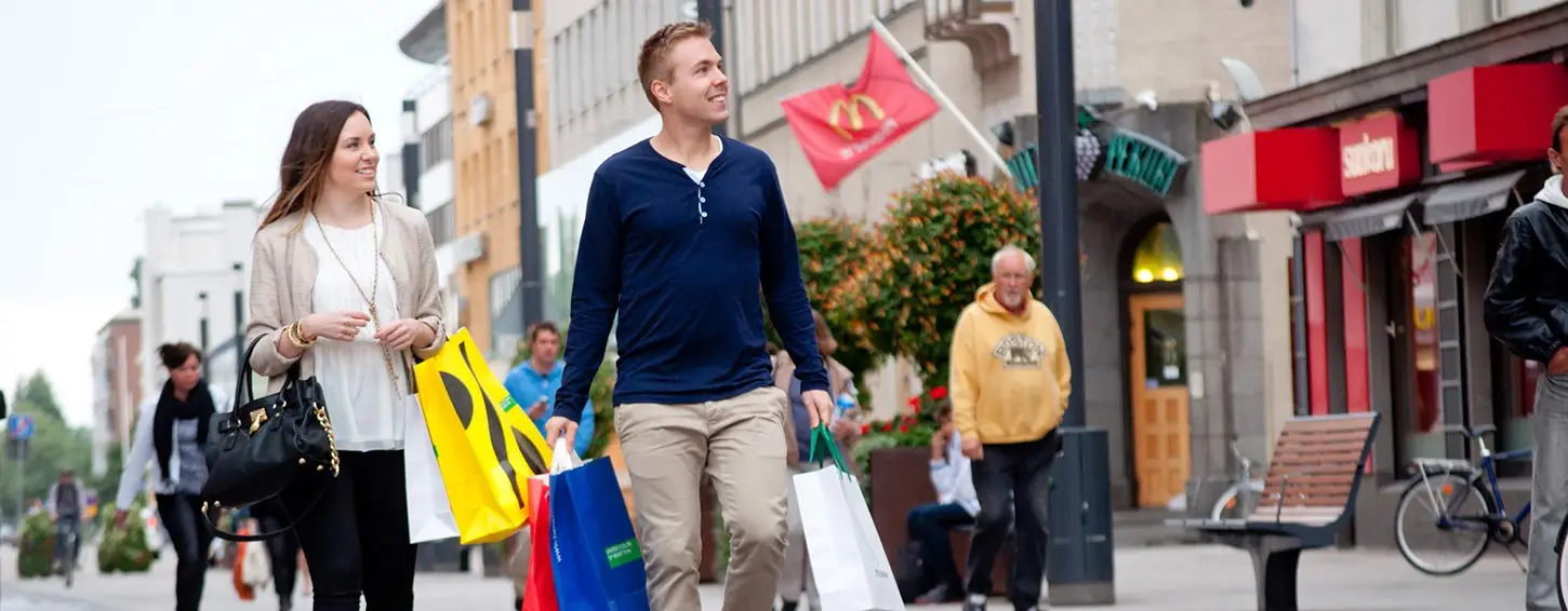 Finlandiya’da Ne Kadar Harcanır? Ortalama Tur ve Günlük Maliyetler