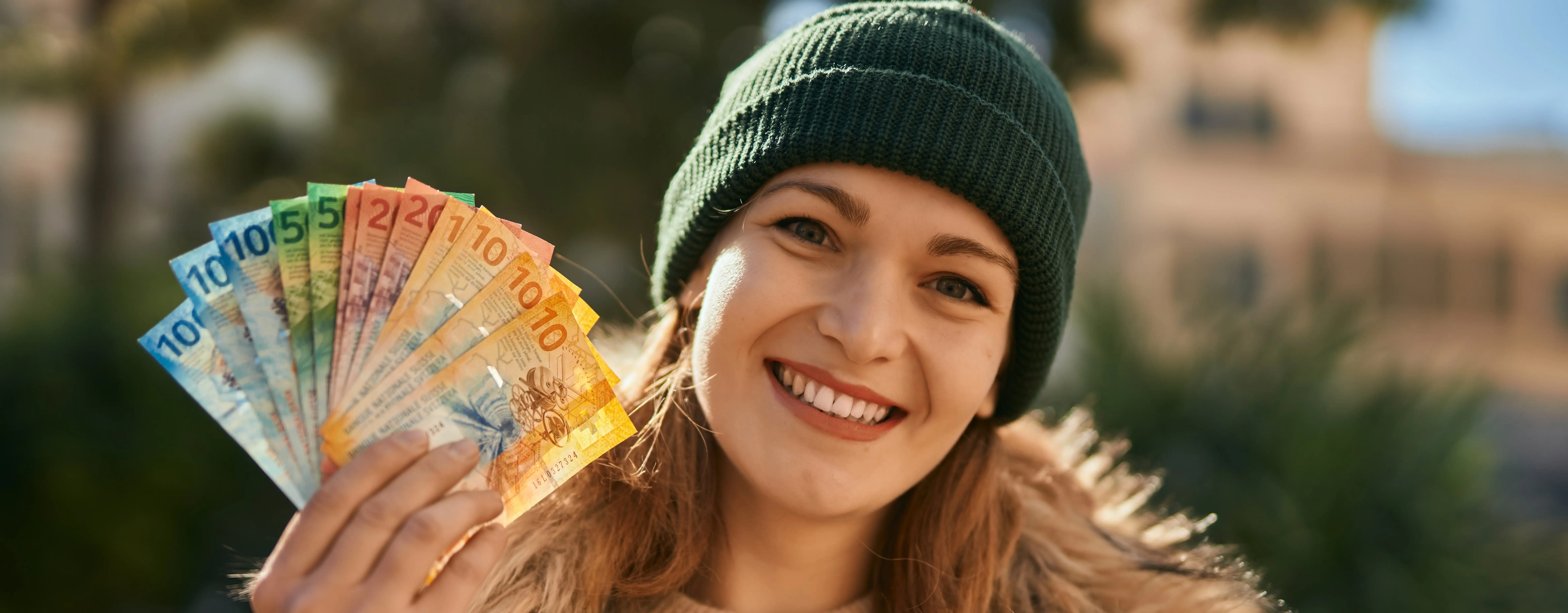 Letonya Para Birimi, Döviz Bozdurma ve Kredi Kartı Kullanımı