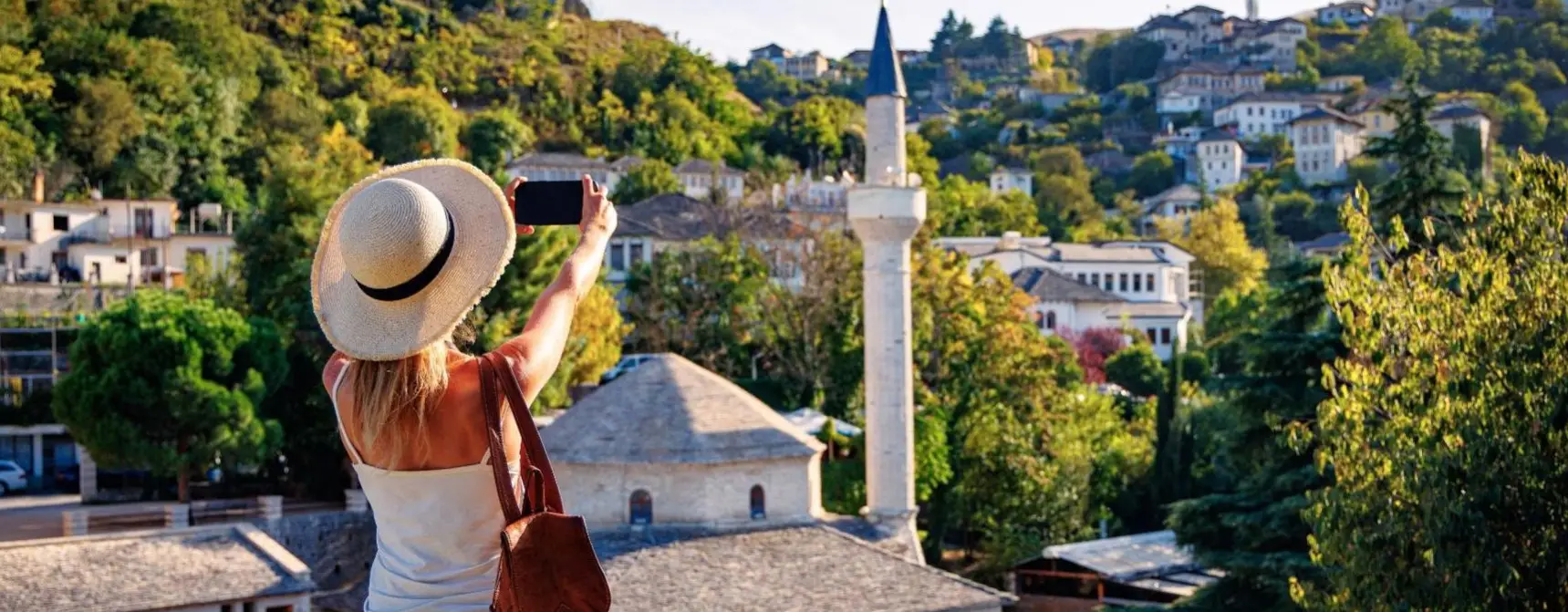 Arnavutluk Seyahatinde Sık Sorulan Sorular (Vize, Ulaşım, Fiyat, Güvenlik)