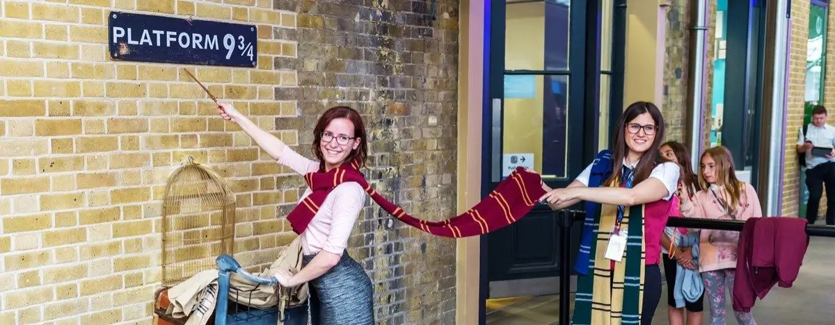 King’s Cross 9¾ Platformu: Harry Potter’ın Efsane Noktası
