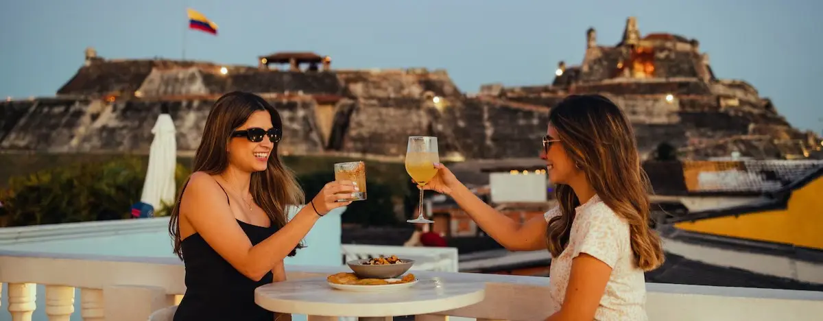 Kolombiya’da Konaklama Rehberi: Butik Oteller, Karayip Sahil Villaları ve Şehir Otelleri