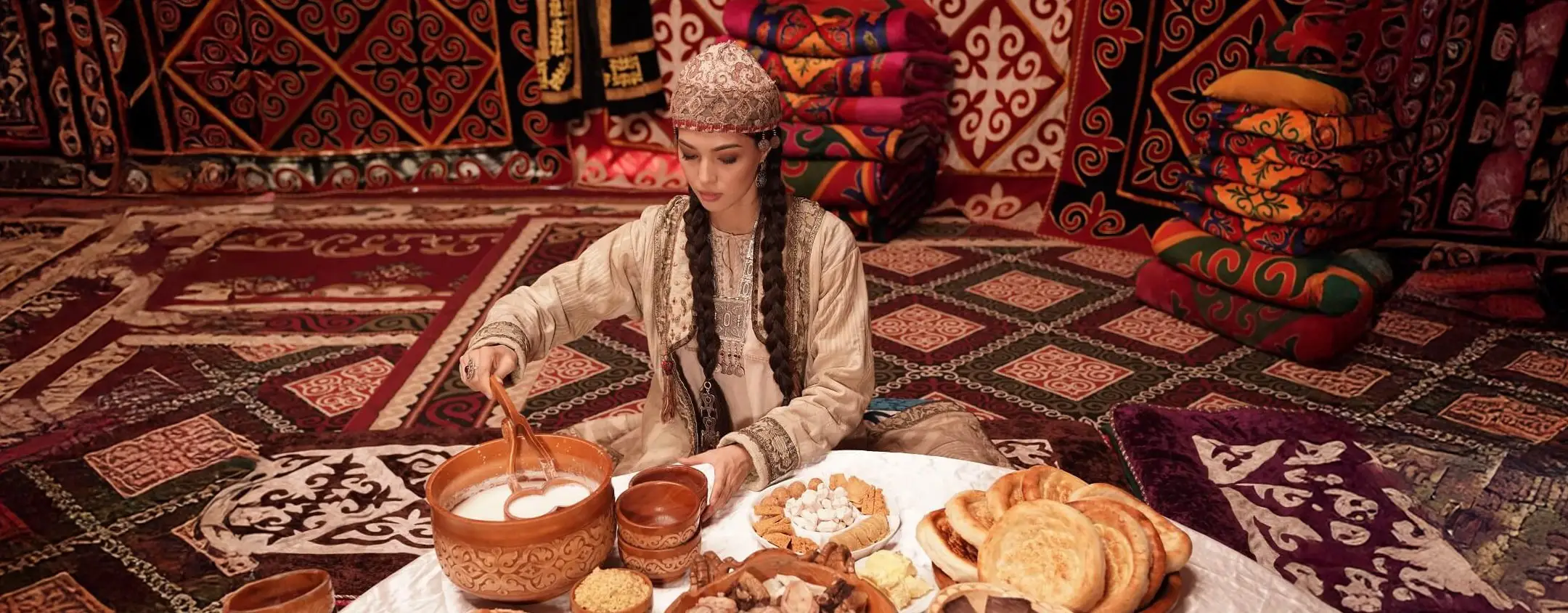 Kazak Mutfağı: Beşparmak, Kımız, Şubat, Mantı ve Geleneksel Tatlar