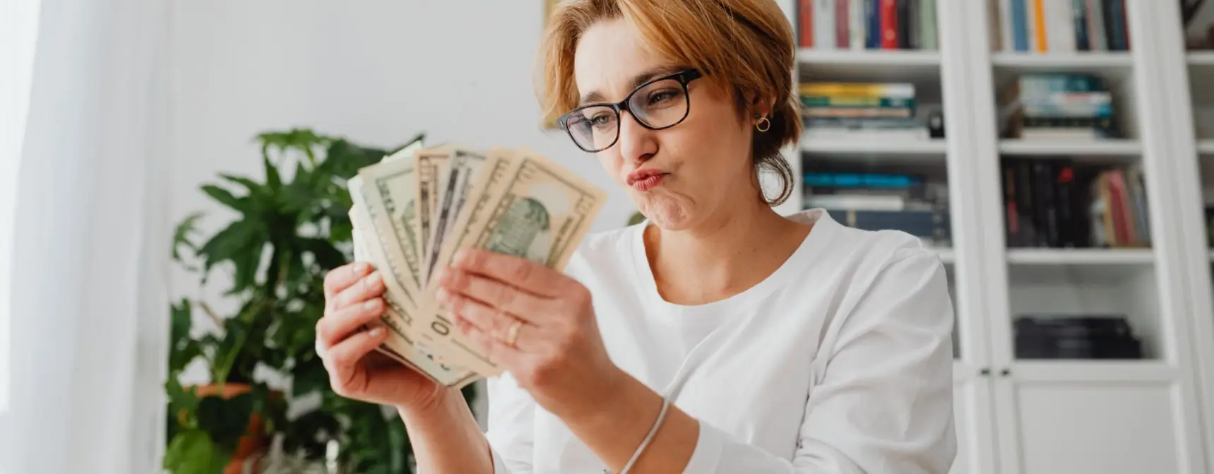 İsviçre Para Birimi, Döviz Bozdurma ve Kredi Kartı Kullanımı