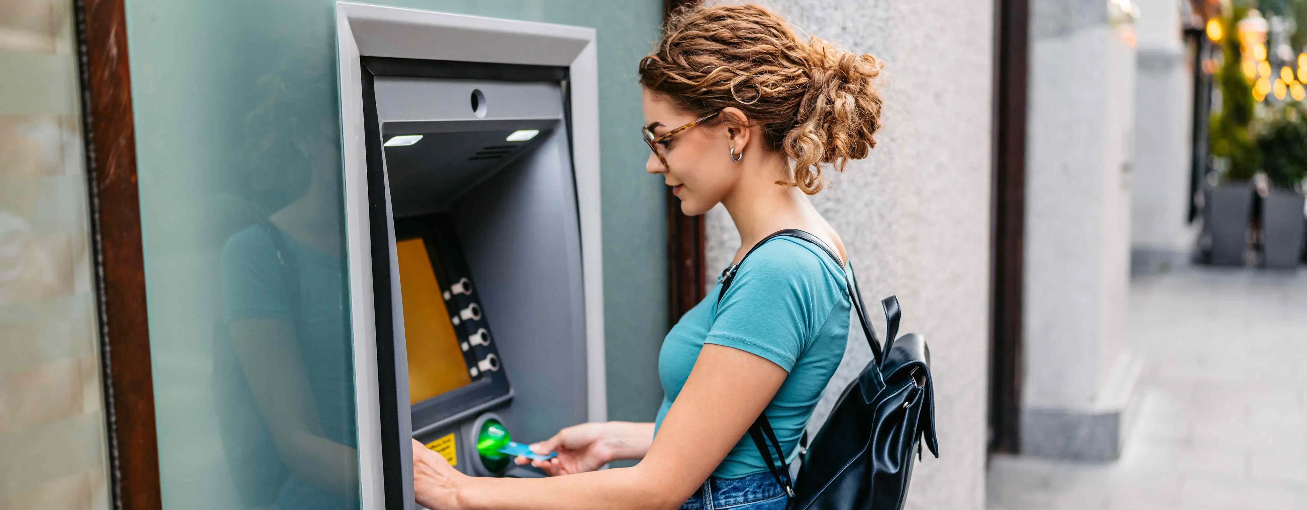 Sırbistan Para Birimi, Döviz Bozdurma ve Kredi Kartı Kullanımı