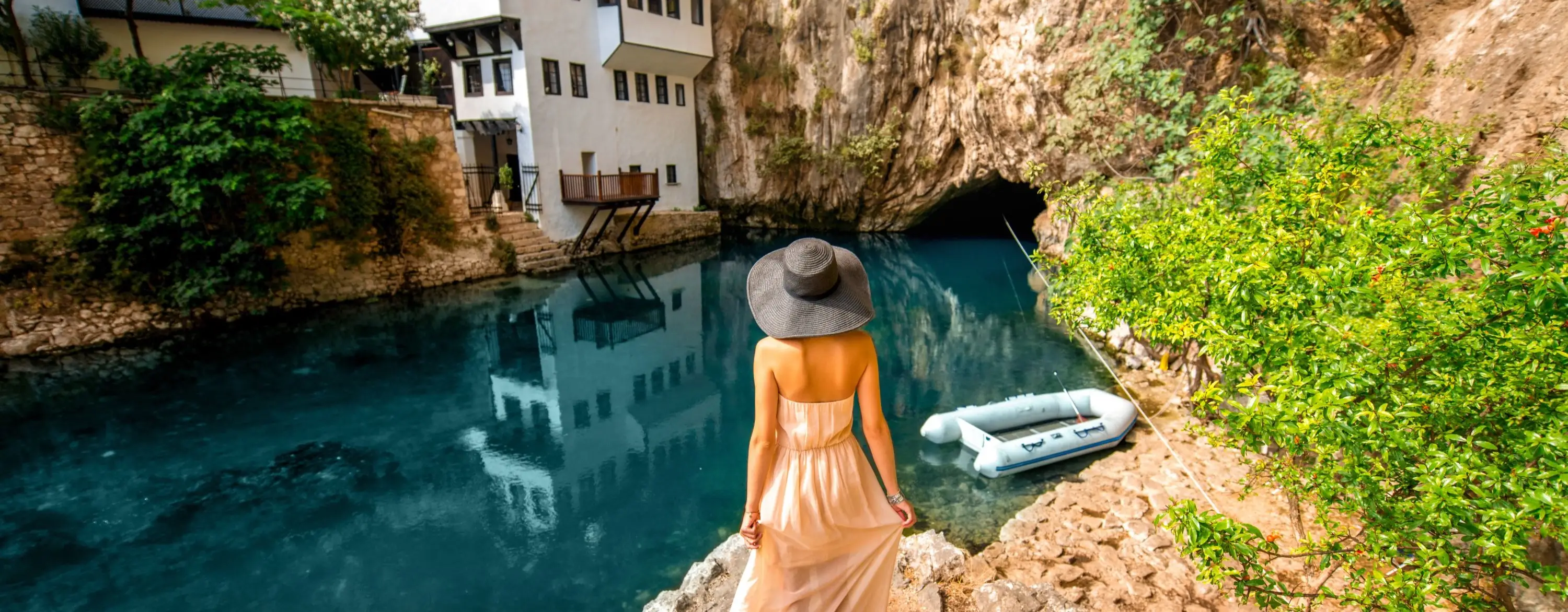 Blagaj Tekkesi: Kaynak Suyu, Dağ Manzarası ve Osmanlı Mimarisi