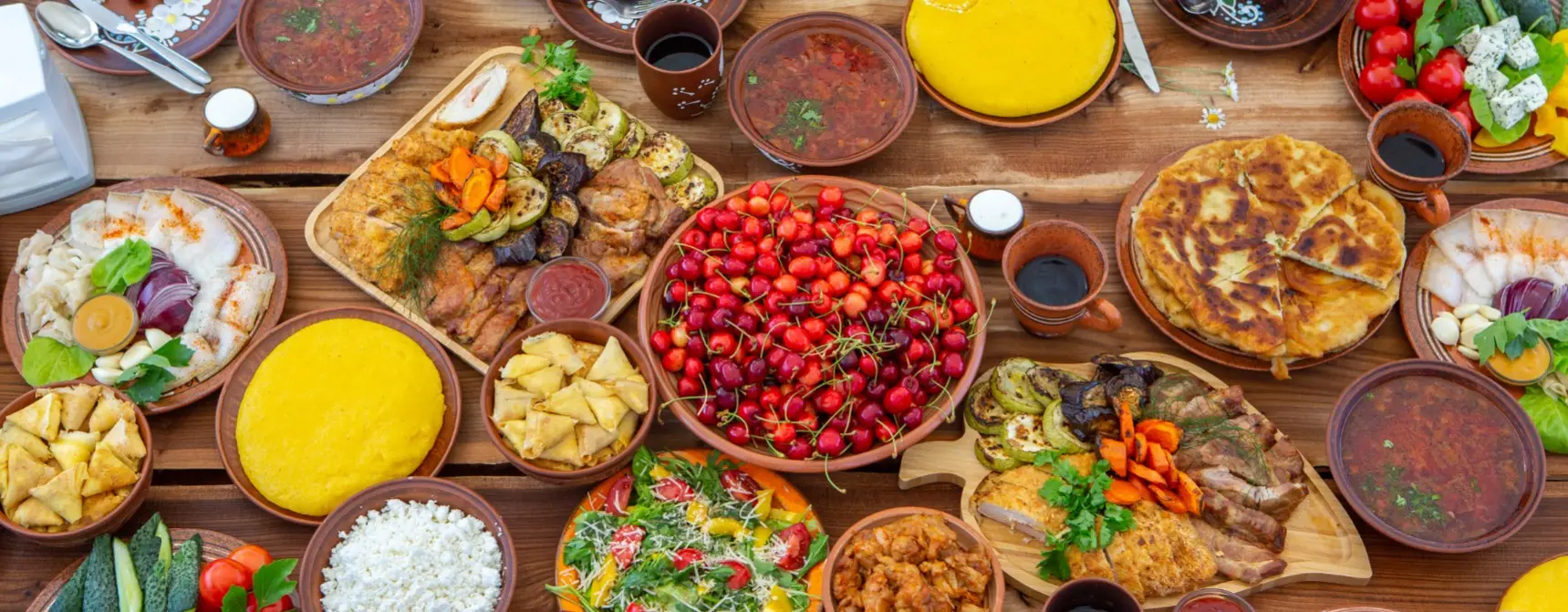 Romanya Yemekleri Nelerdir? Romanya’ da Ne Yenir?