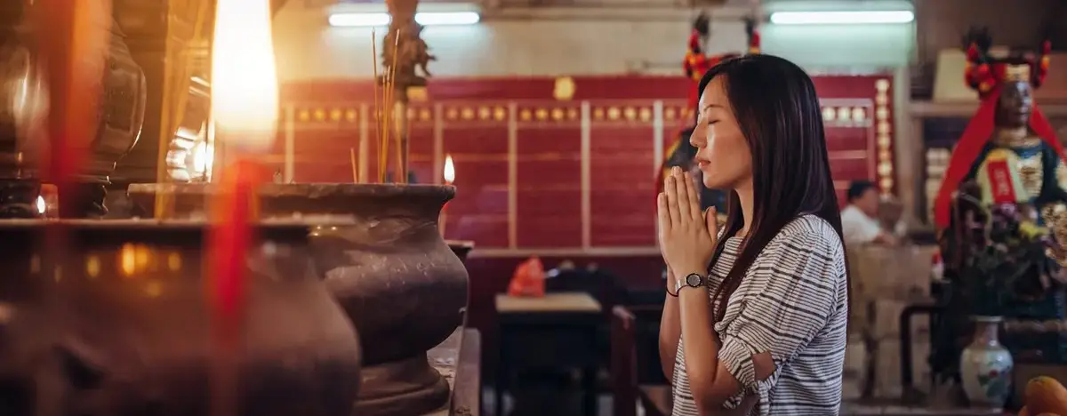 Osaka Din ve İnanç Yapısı Şintoizm ve Budizm Kültürü