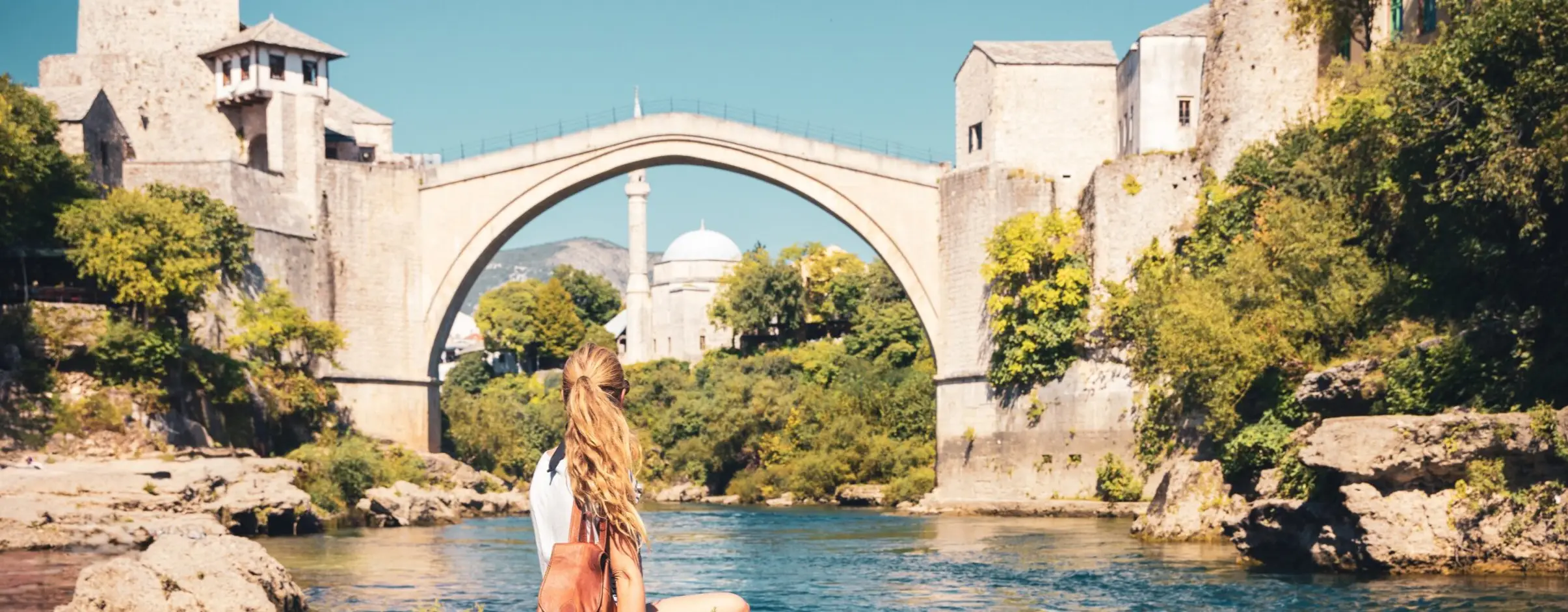 Mostar Gezi Rehberi: Tarihi Mostar Köprüsü ve Neretva Nehri Manzaraları