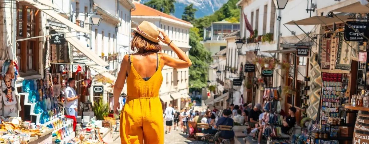 Gjirokastër Gezi Rehberi: Taş Evler, Kale ve UNESCO Tarih