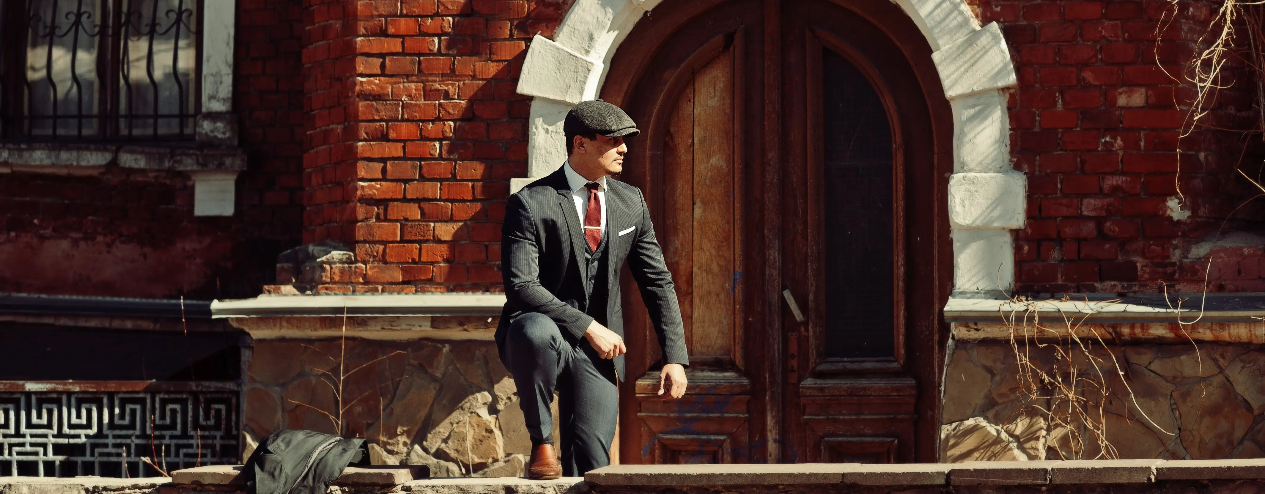 Peaky Blinders Nerede Çekildi? Gerçek Mekanların Hikayesi