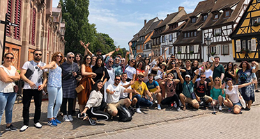 Neden Avrupa Rüyası? Otobüsle Avrupa Turlarını Kimler Tercih Ediyor?