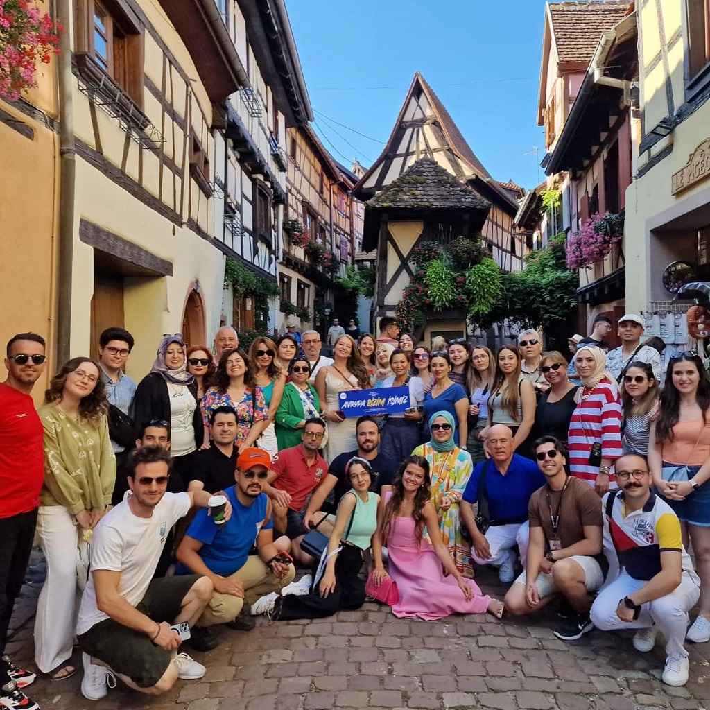 Neden Otobüsle Avrupa Turuna Katılmalıyım?