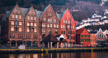 Norveç Fiyortlarının Kalbi Bergen | Hansa Rıhtımının Hikayesi