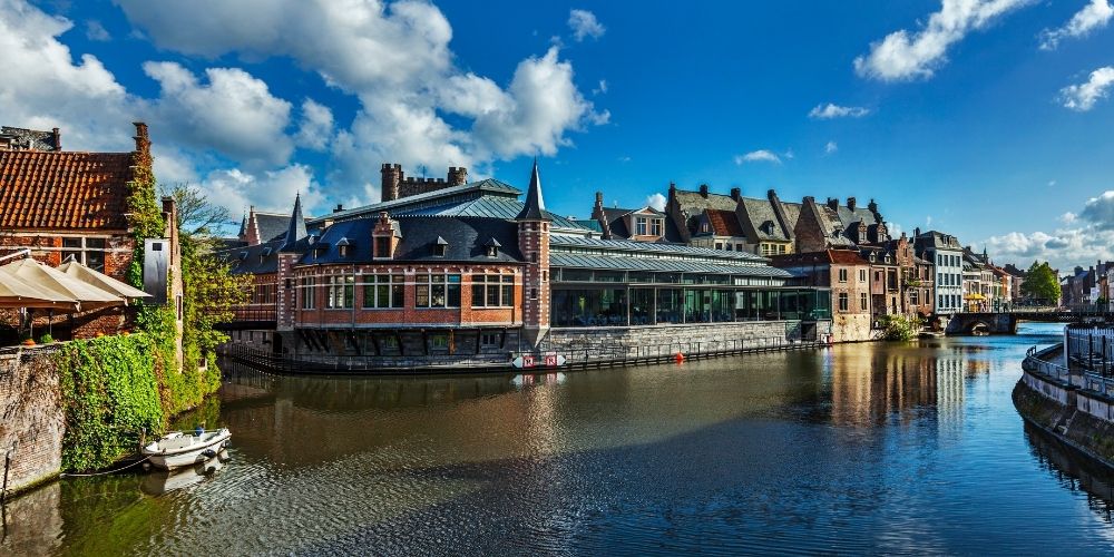 Gent Gezi Rehberi: Belçika’nın Zaman Durduran Şehri 