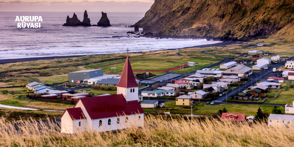 Vikinglerin Kuzey Işıkları Ülkesi: İzlanda Gezi Rehberi